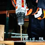DRILL DRIVER DD10 20V 10MM 35NM 2.0 AH BAT STD CHARG 44 PCS ACC - Image 4