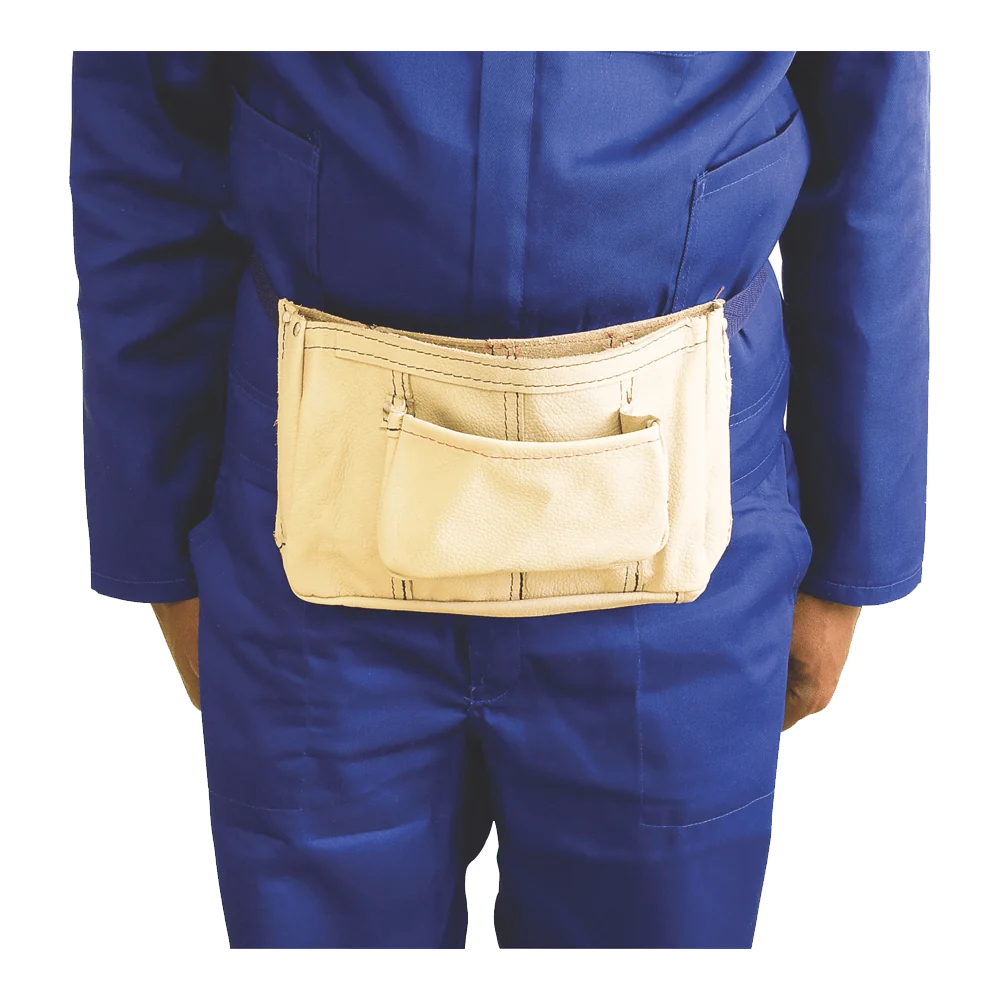 gbl0005.webp NAIL BAG LEATHER UPHOLSTERY 150MMx300MM - Image 1